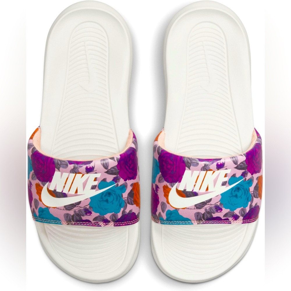 🌸 NIKE Victori One Print Slides 🌸